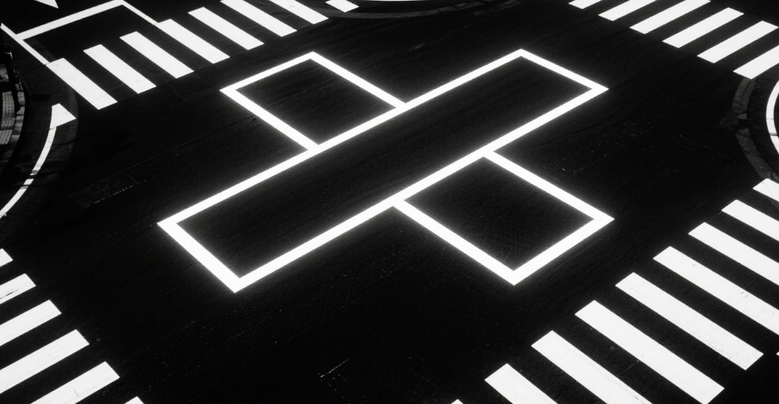 How Does Our Reflective Line Marking Paint Resist Traffic Wear and Tear?